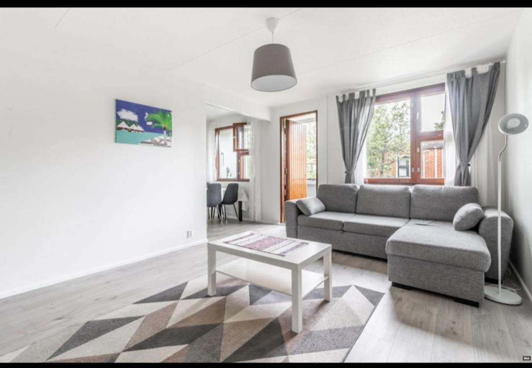 Easy And Short From The Airport Apartment Helsinki Bagian luar foto