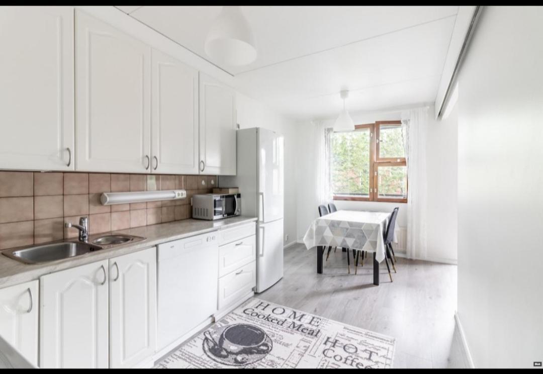Easy And Short From The Airport Apartment Helsinki Bagian luar foto